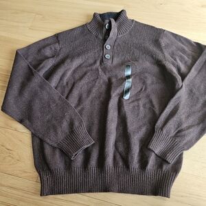 Elegant Turtleneck Sweater in Rich Brown